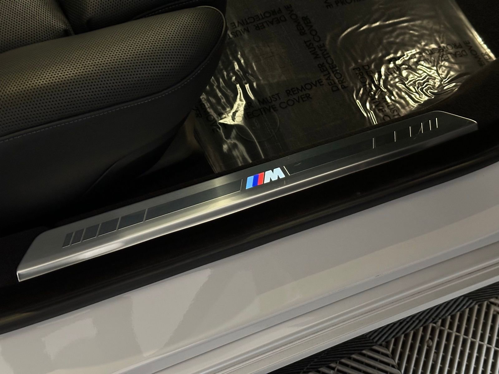 Used 2023 BMW 760i xDrive w/ Parking Assistance Package image 22