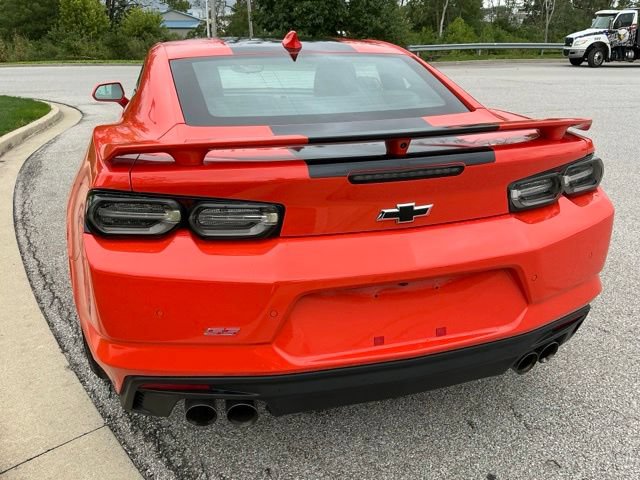 Used 2019 Chevrolet Camaro SS RWD image 10