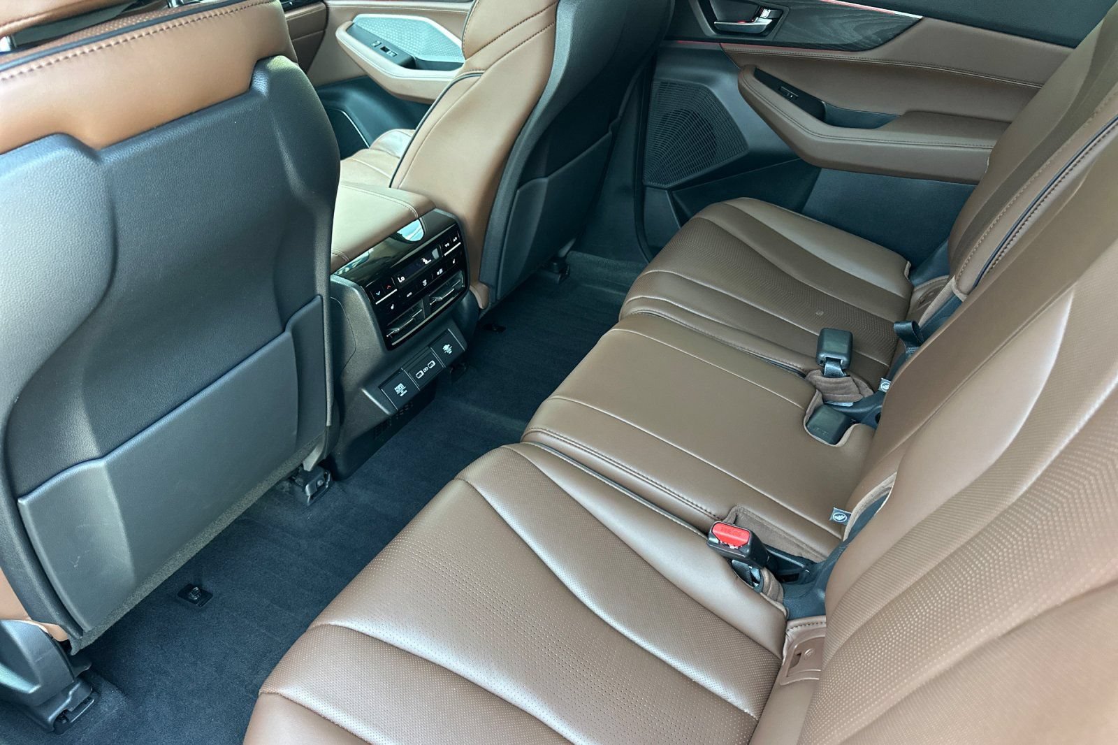 Used 2023 Acura MDX w/ Advance Package AWD/4WD image 12