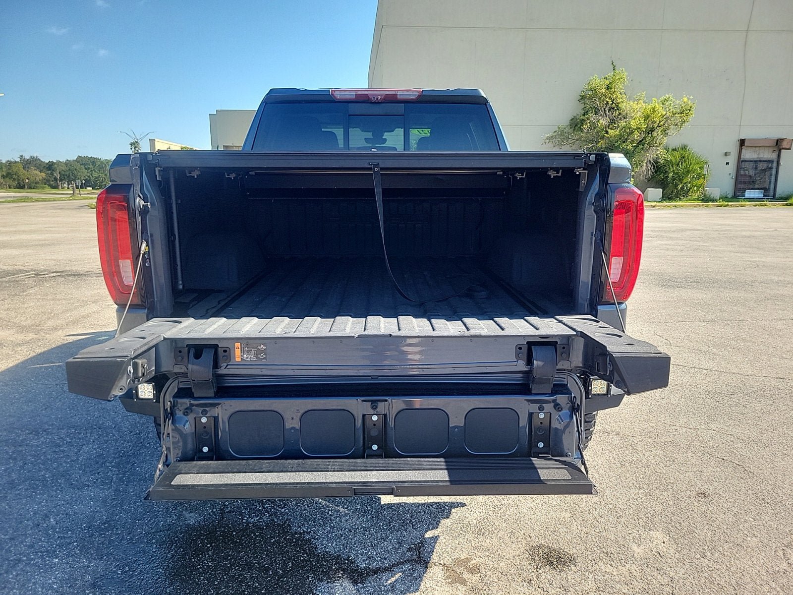Used 2021 GMC Sierra 1500 Denali w/ Denali Ultimate Package AWD/4WD image 6