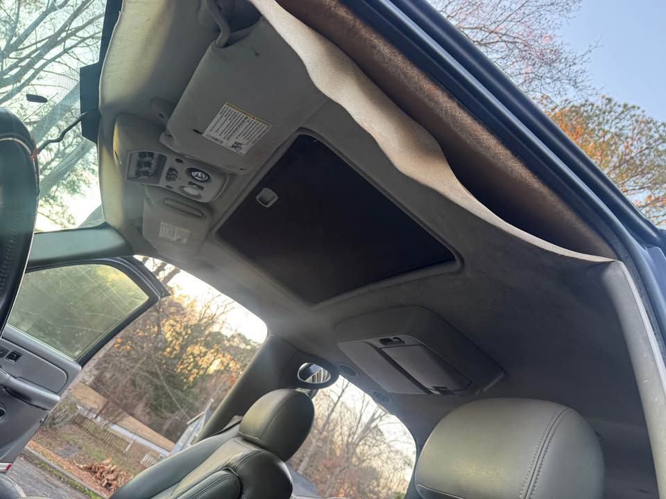 Used 2004 Chevrolet Tahoe LT w/ LT Preferred Equipment Group image 12