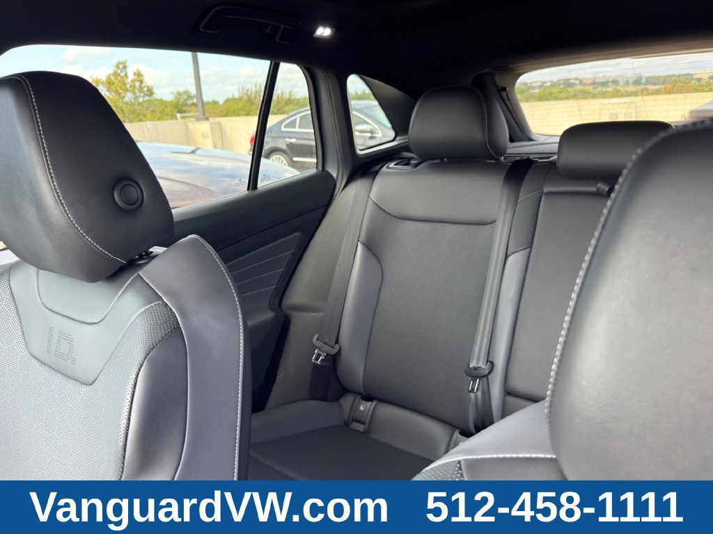 Used 2023 Volkswagen ID.4 Pro S RWD image 13