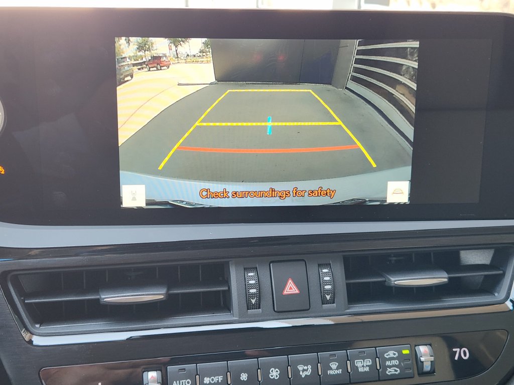 Certified 2025 Lexus ES 350 w/ Premium Package FWD image 17
