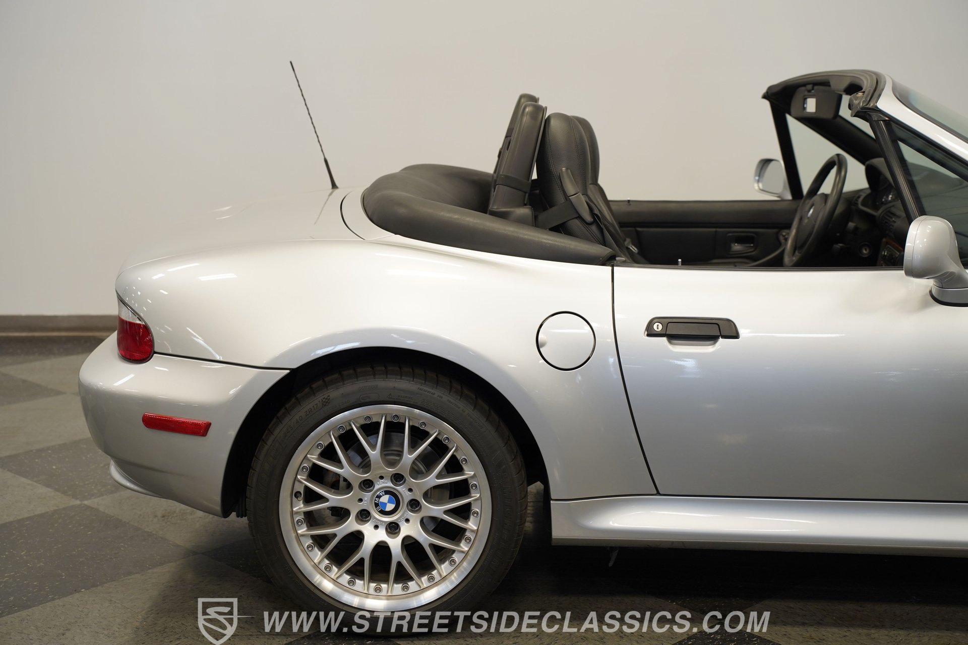 Used 2001 BMW Z3 3.0i RWD image 33