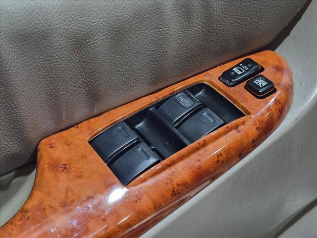 Used 2008 Toyota Sienna XLE Limited FWD image 8