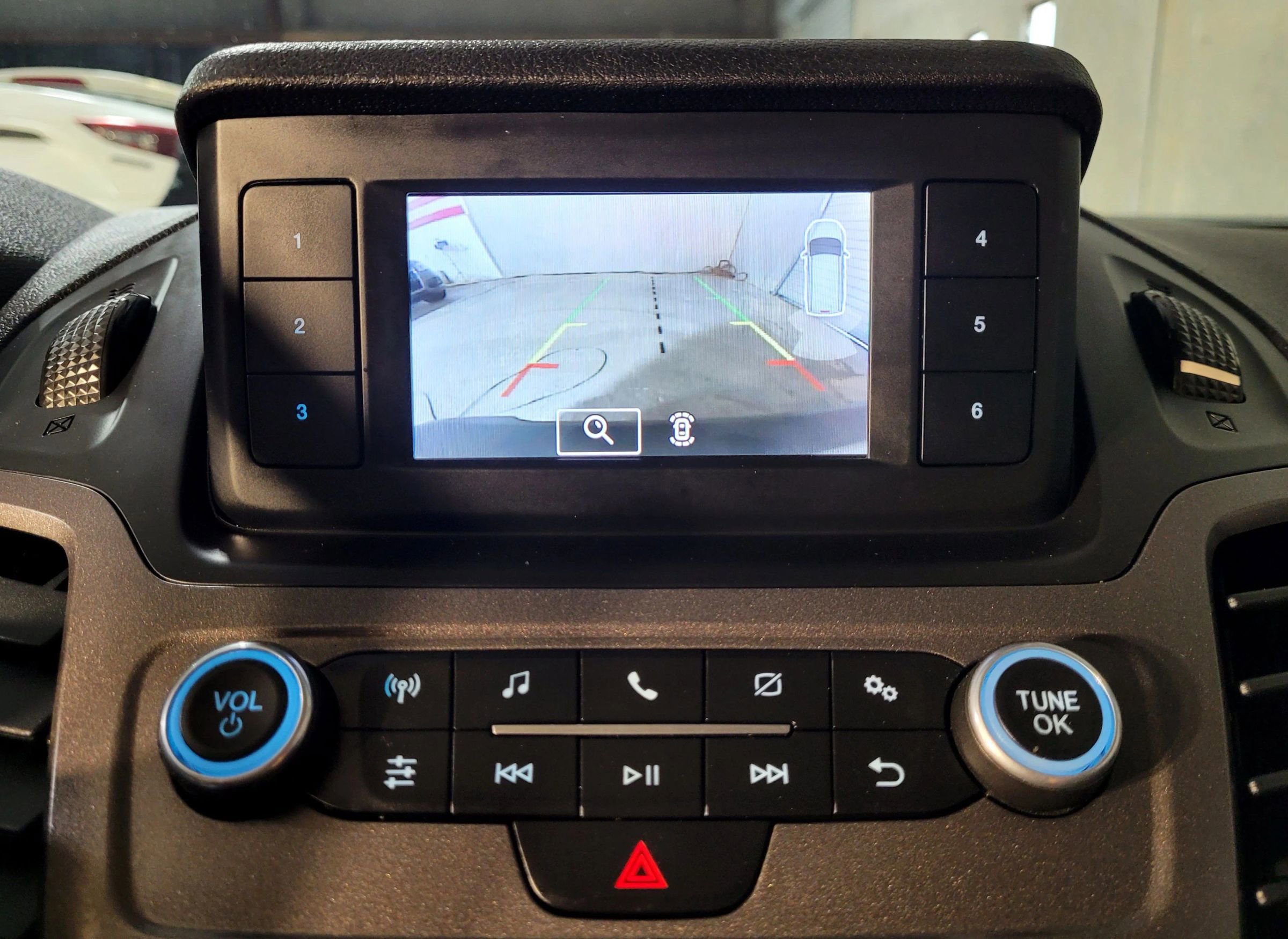 Used 2022 Ford Transit Connect XL image 26