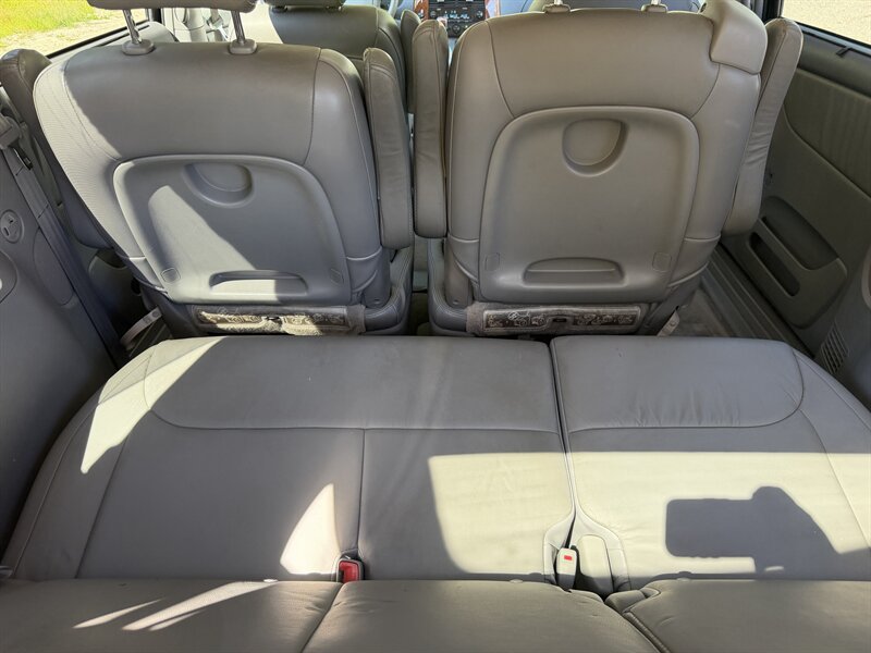 Used 2009 Toyota Sienna AWD image 12