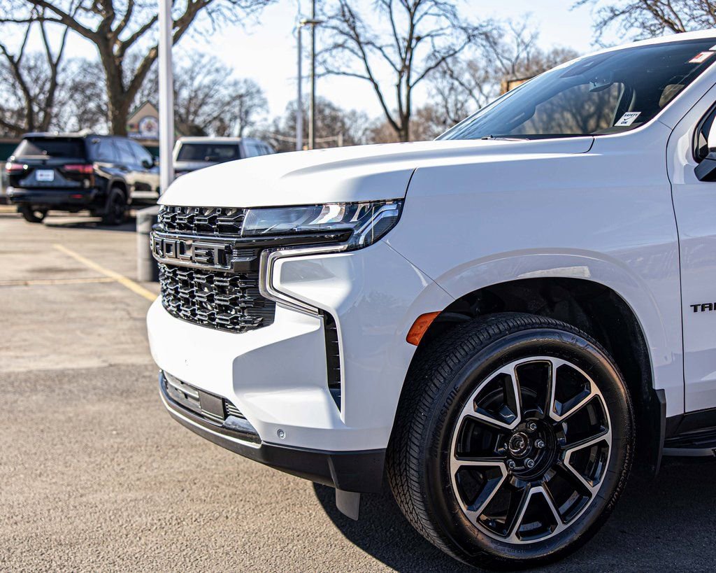 Used 2024 Chevrolet Tahoe RST w/ Luxury Package image 5