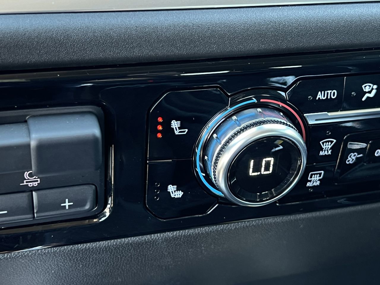 Used 2024 GMC Sierra 1500 Elevation w/ Elevation Premium Package image 21