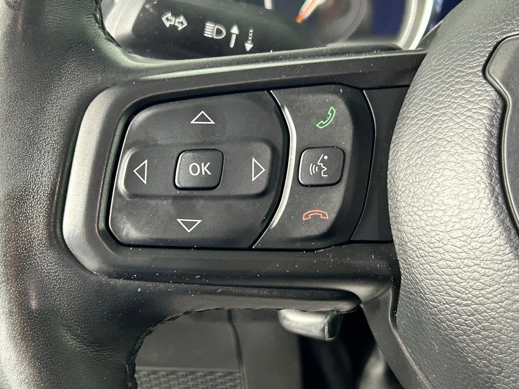 Used 2022 Jeep Gladiator Willys AWD/4WD image 26