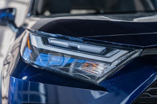 New 2025 Toyota RAV4 XLE image 11