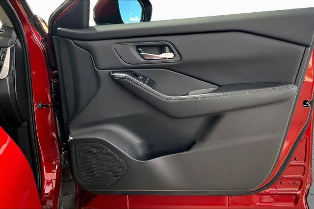 Certified 2024 Nissan Rogue SV FWD image 22