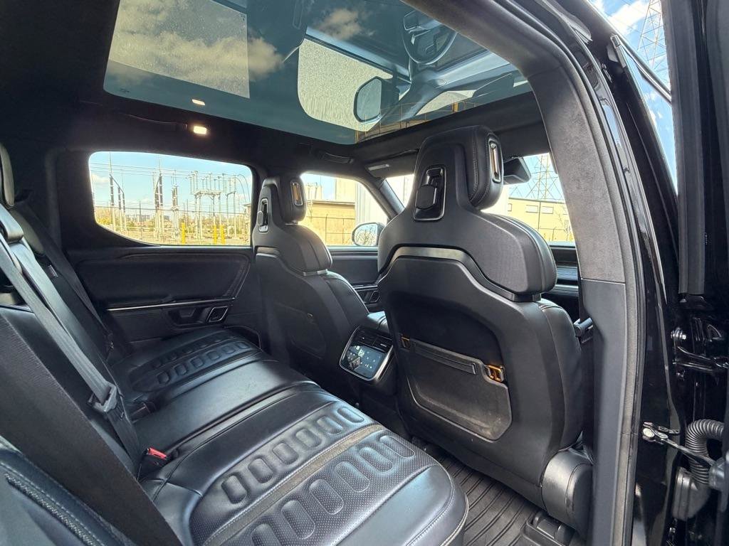 Used 2022 Rivian R1T Adventure image 23