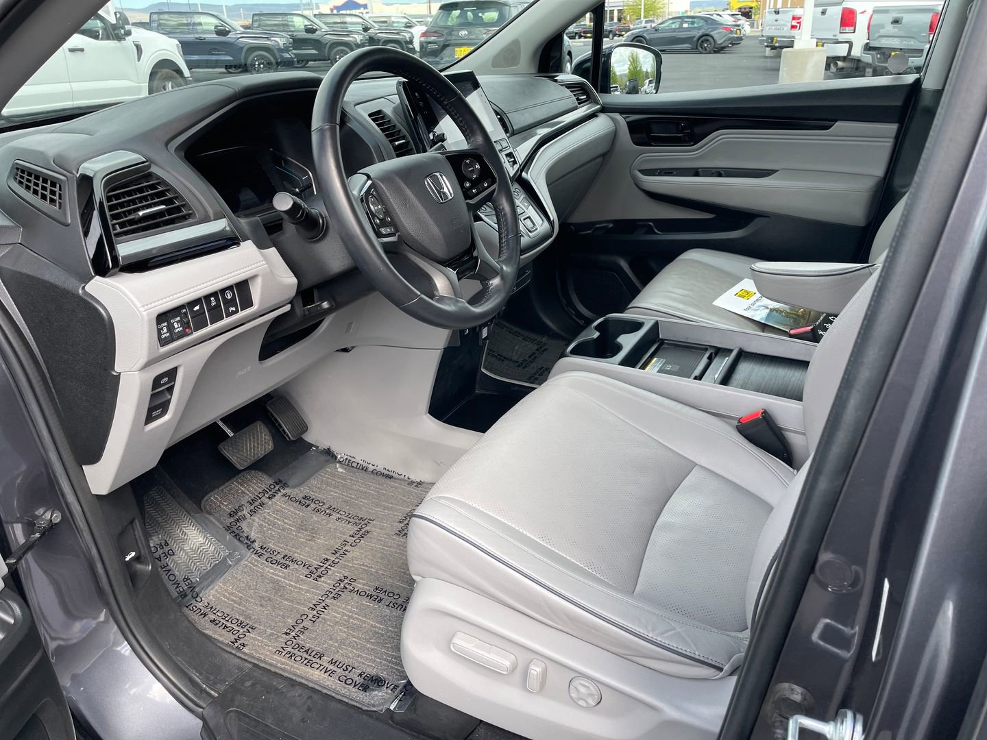 Used 2023 Honda Odyssey Elite image 25