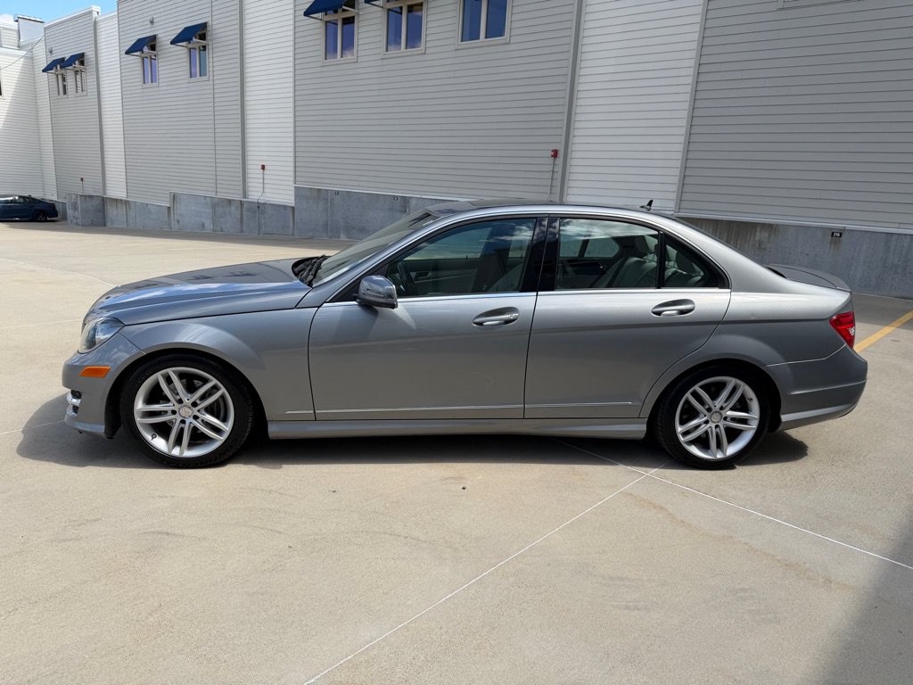 Used 2014 Mercedes-Benz C 250 Sedan image 6