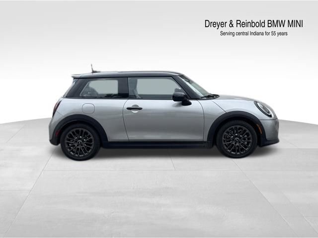 Certified 2025 MINI Cooper S video 2