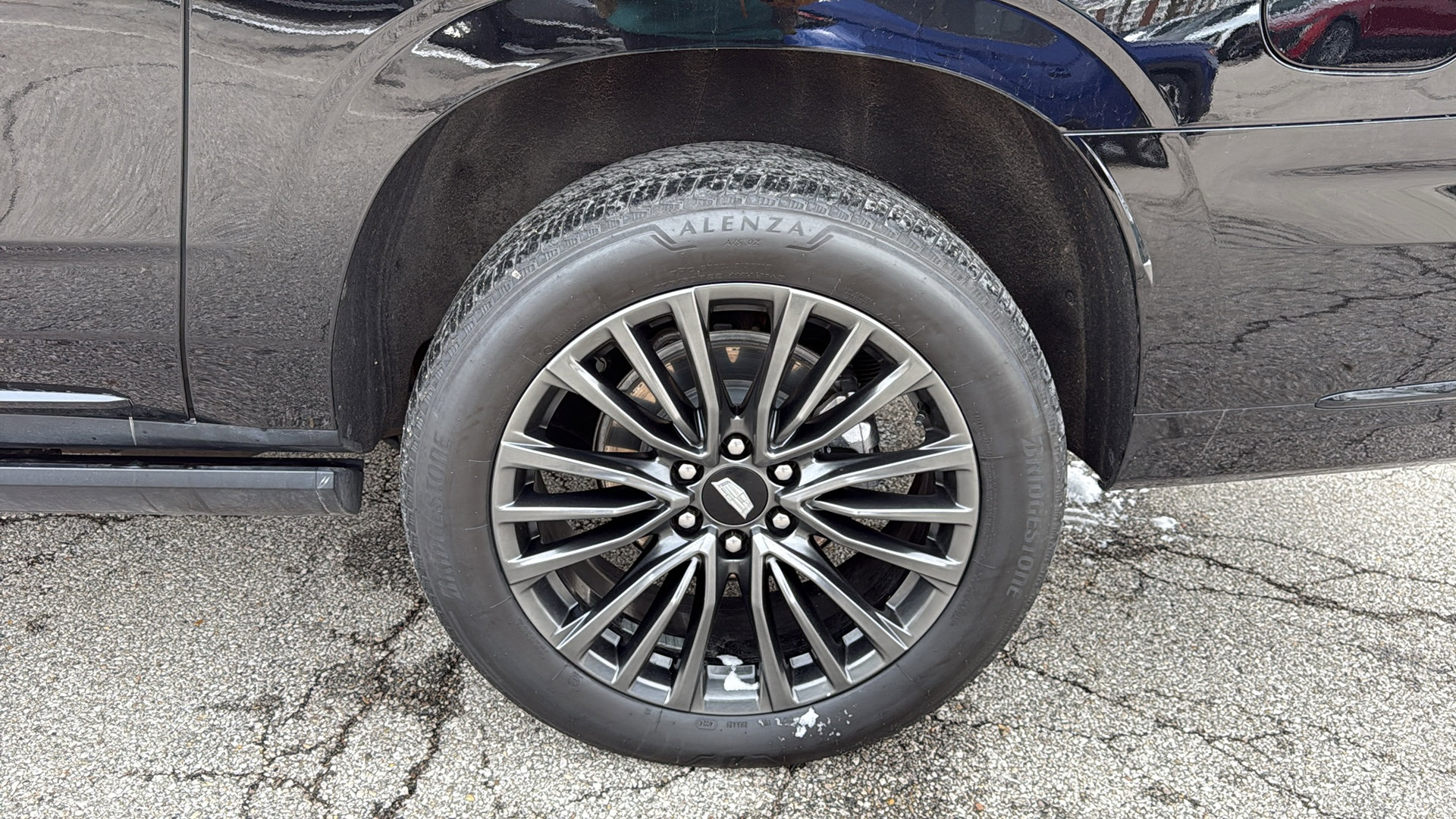 Certified 2025 Cadillac Escalade ESV Sport Platinum image 32