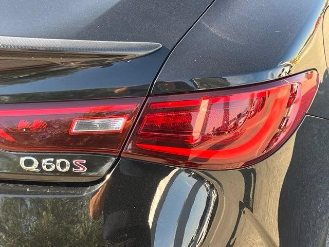 Certified 2022 INFINITI Q60 Red Sport 400 w/ Carbon Fiber Package RWD image 34