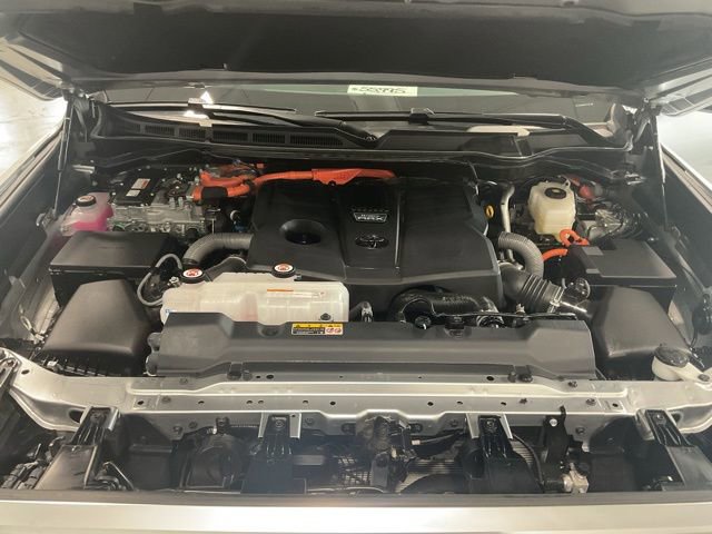 Used 2024 Toyota Tundra Limited w/ Power Package image 21