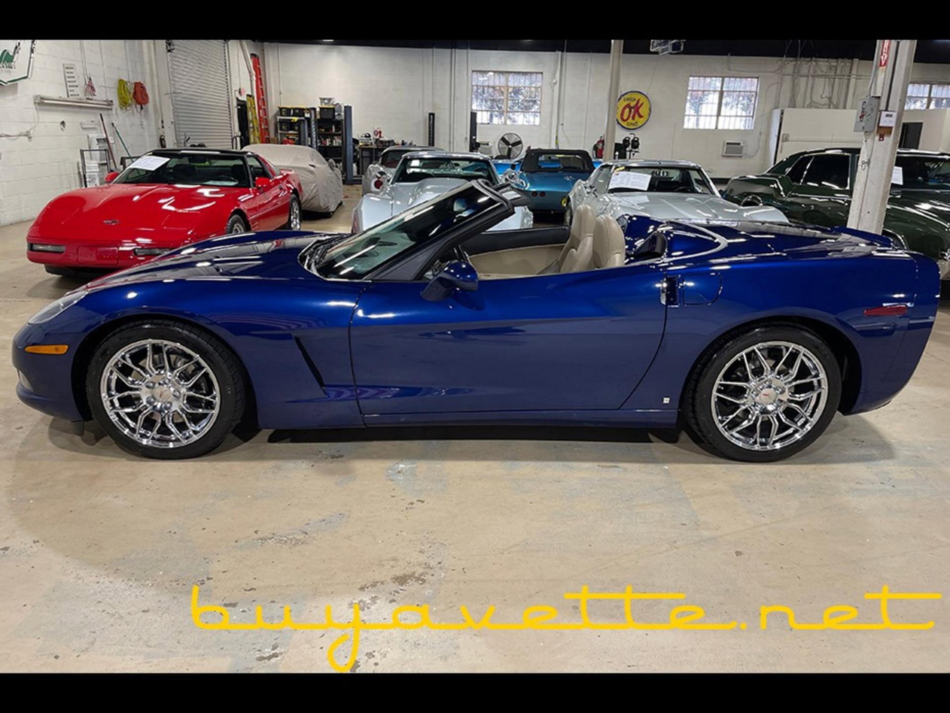 Used 2007 Chevrolet Corvette Convertible w/ Preferred Equipment Group image 8