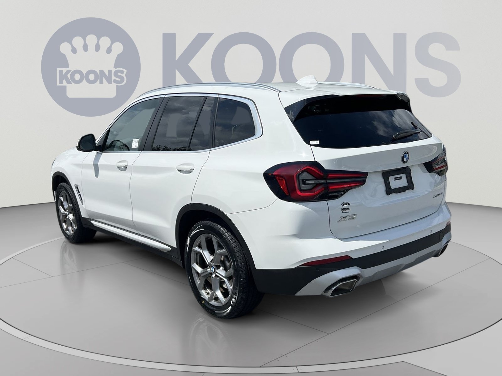 Used 2024 BMW X3 xDrive30i w/ Convenience Package AWD/4WD image 4