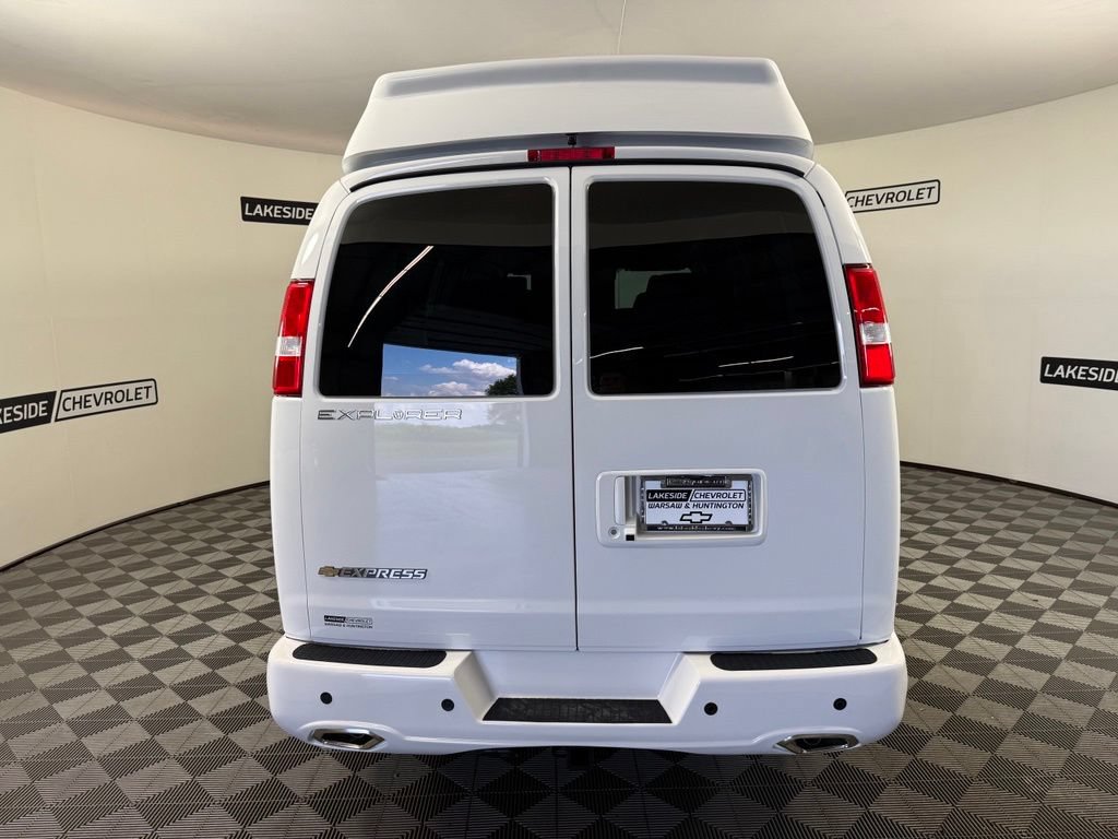 New 2026 Chevrolet Express 2500 w/ Driver Convenience Package RWD image 5