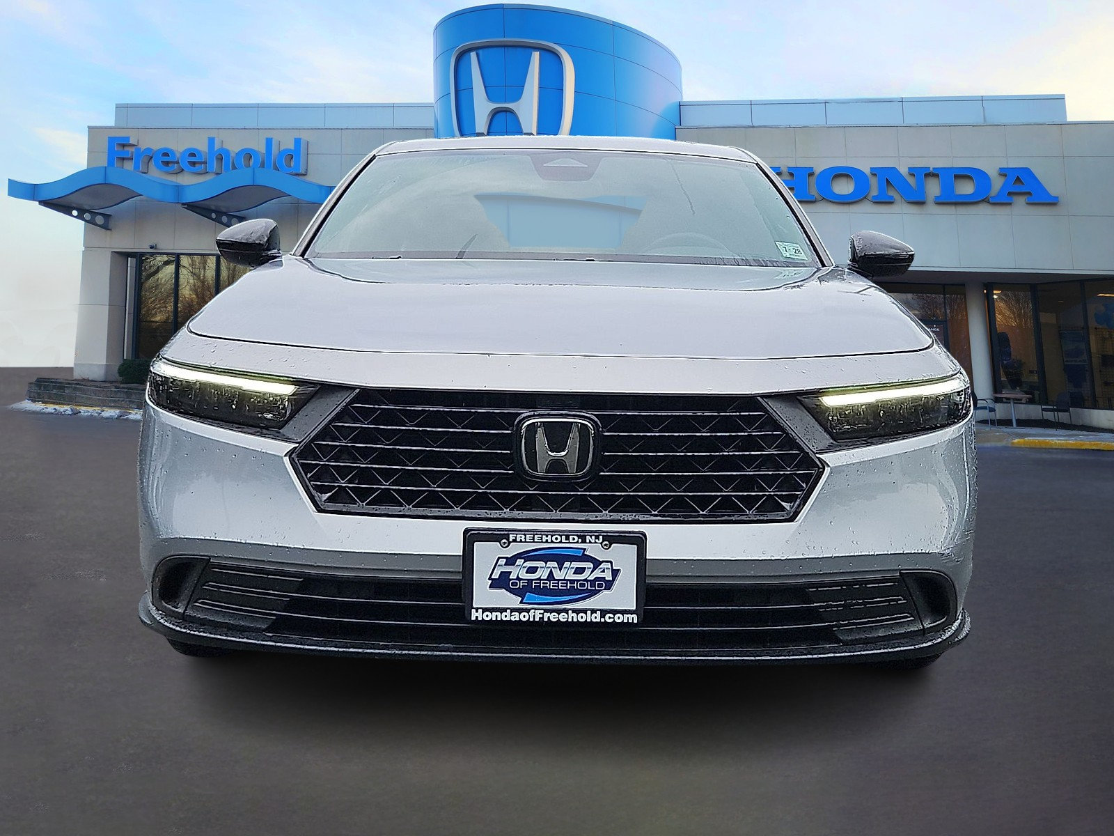 Used 2023 Honda Accord Sport image 2