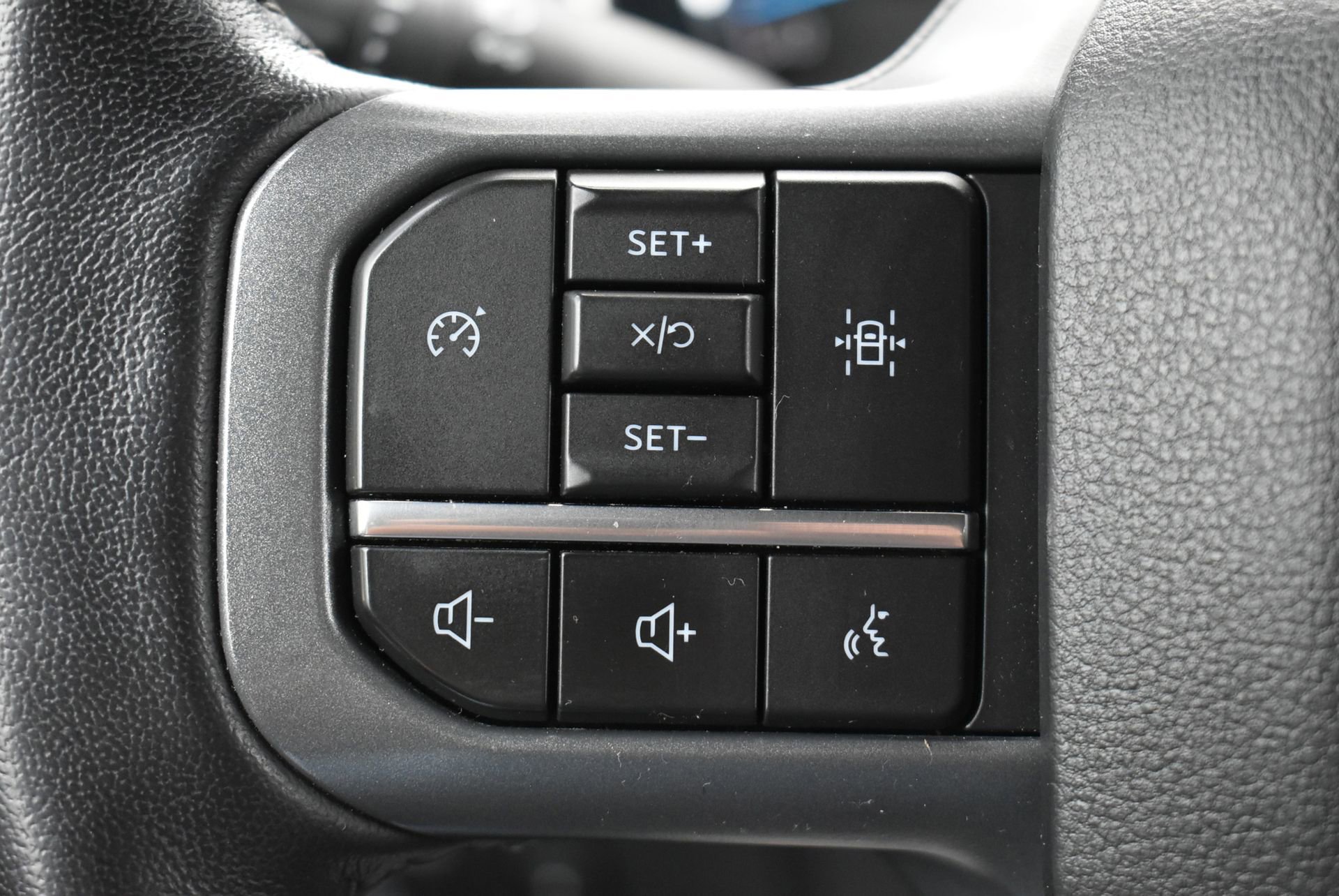 Used 2022 Ford F150 XLT w/ Equipment Group 301A Mid AWD/4WD image 19
