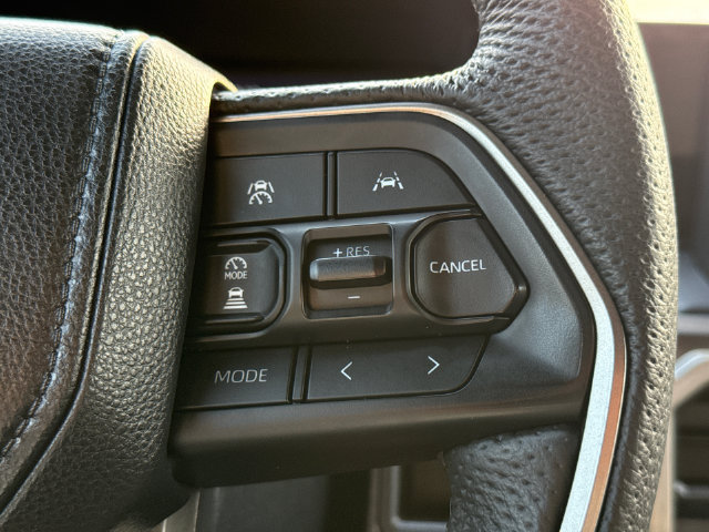 Used 2025 Toyota Tacoma TRD Sport w/ Blackout Package (GST) AWD/4WD image 27