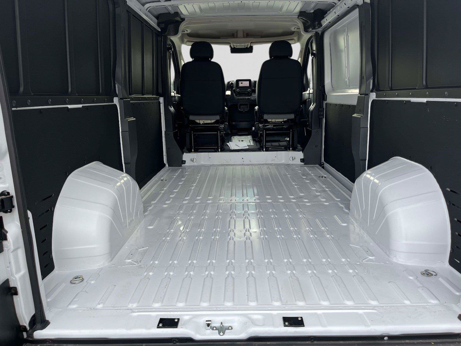 New 2026 RAM ProMaster 1500 w/ Storage Group FWD image 11