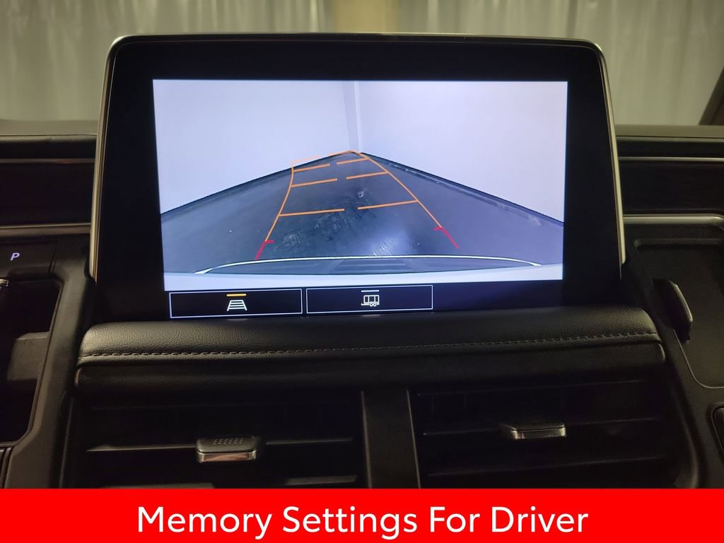 Used 2021 Chevrolet Suburban LT image 17