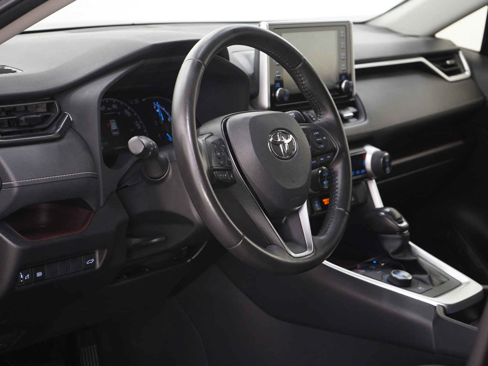 Used 2019 Toyota RAV4 Limited AWD/4WD image 24