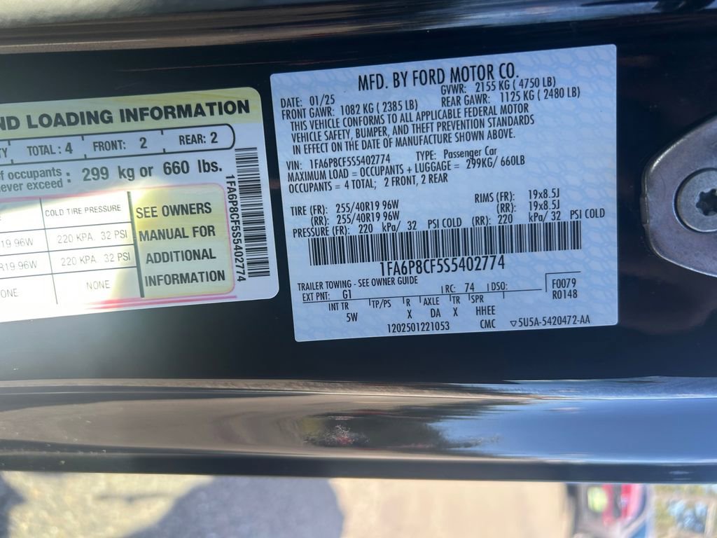Used 2025 Ford Mustang GT Premium RWD image 35