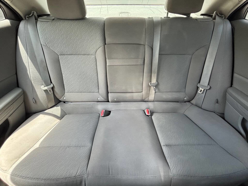 Used 2013 Chevrolet Malibu LS image 20
