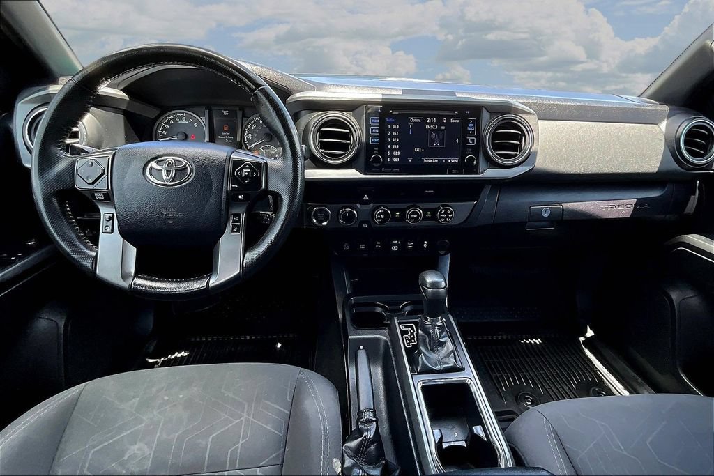 Used 2018 Toyota Tacoma TRD Sport w/ Technology Package AWD/4WD image 7