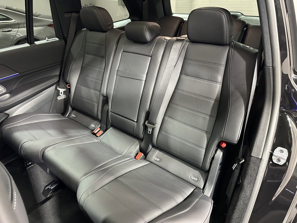New 2026 Mercedes-Benz GLS 450 4MATIC image 18