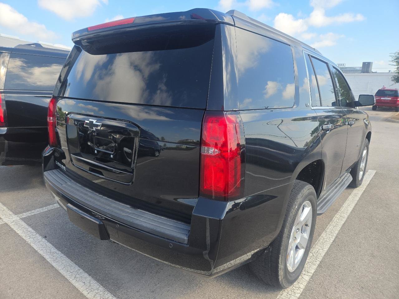 Used 2016 Chevrolet Tahoe LS RWD image 4