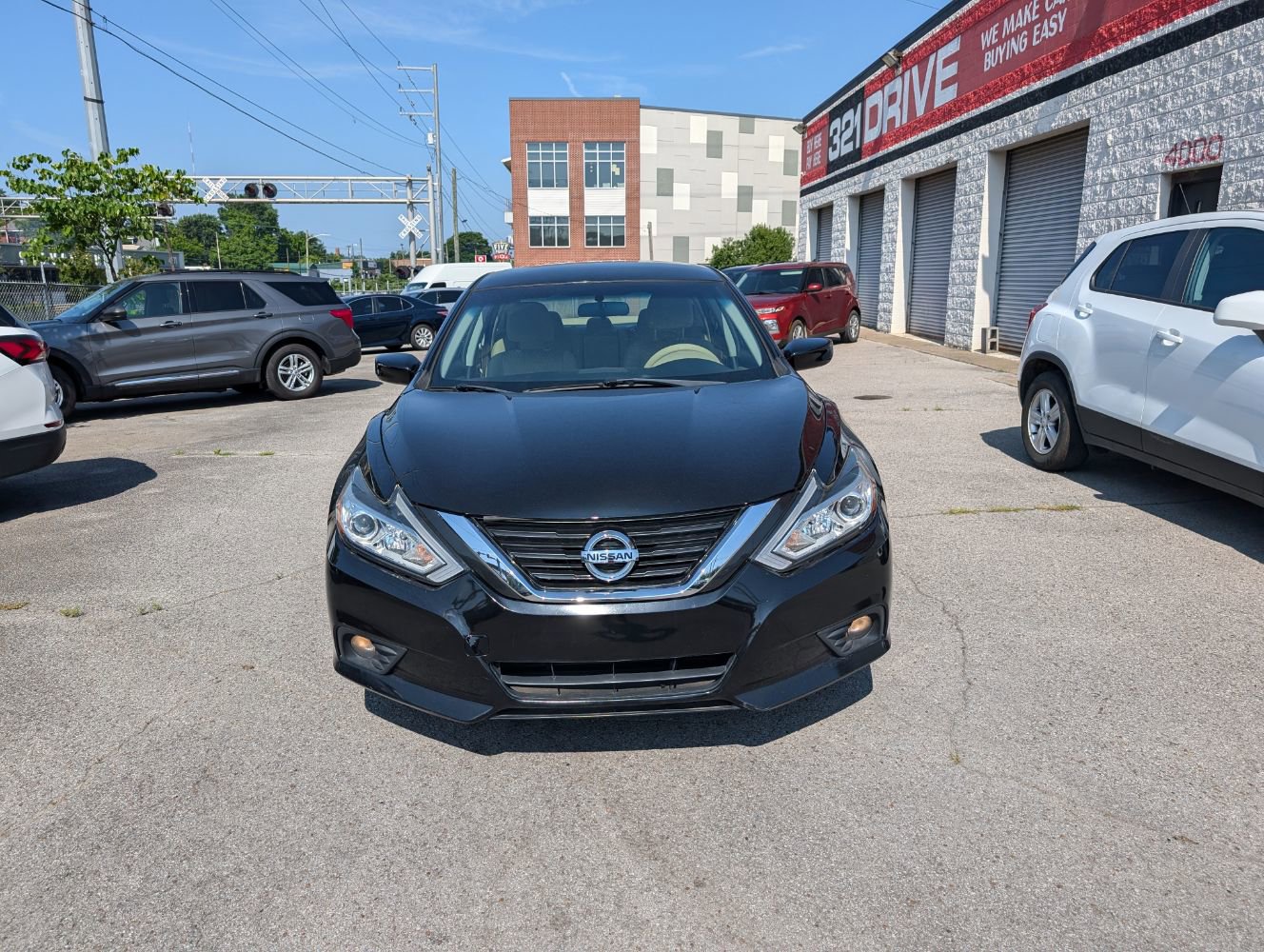 Used 2018 Nissan Altima 2.5 SV image 3