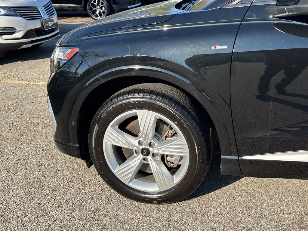 Used 2023 Audi Q4 e-tron Premium Plus w/ Premium Plus AWD/4WD image 10