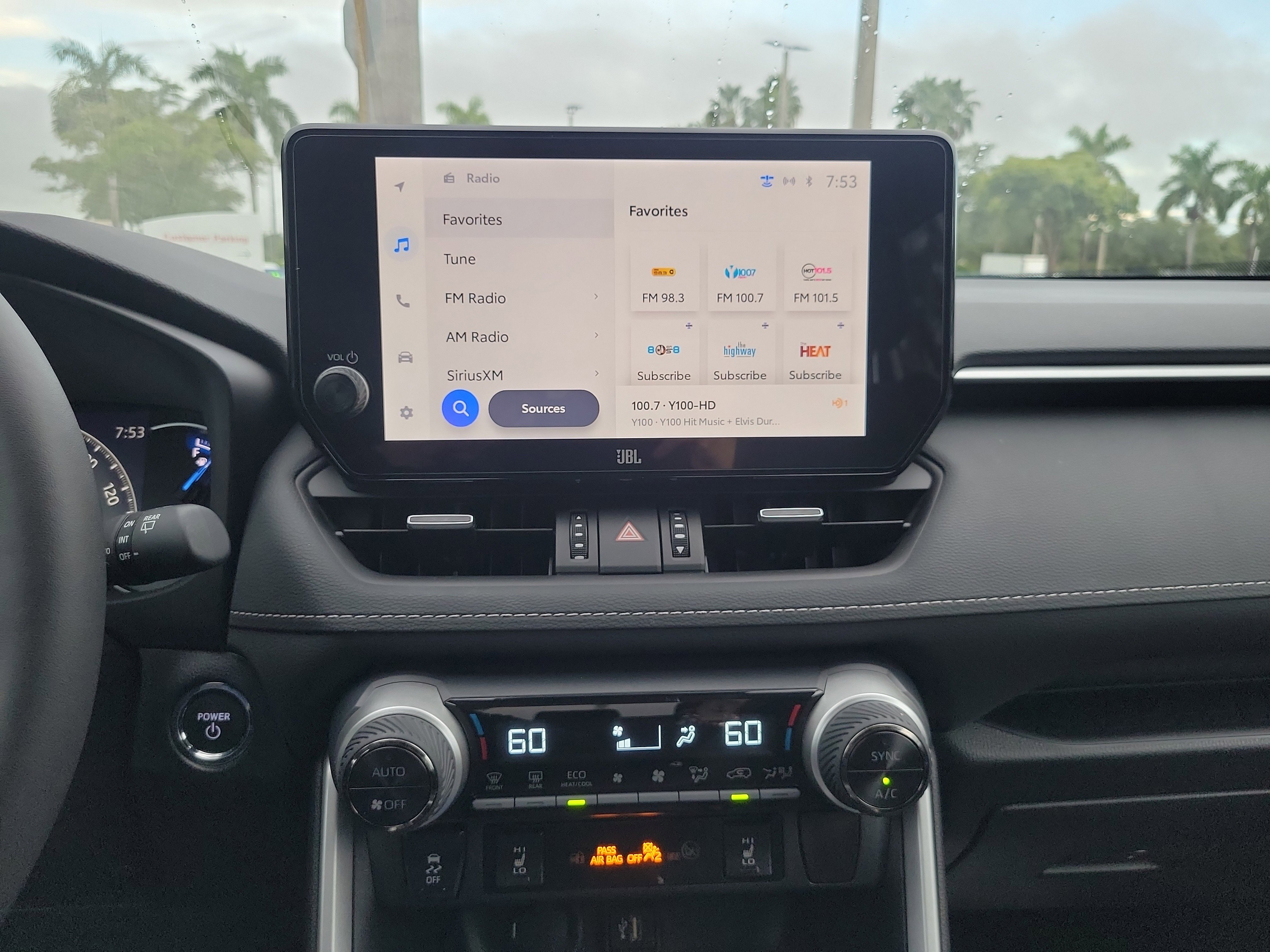 Used 2024 Toyota RAV4 XLE Premium image 20