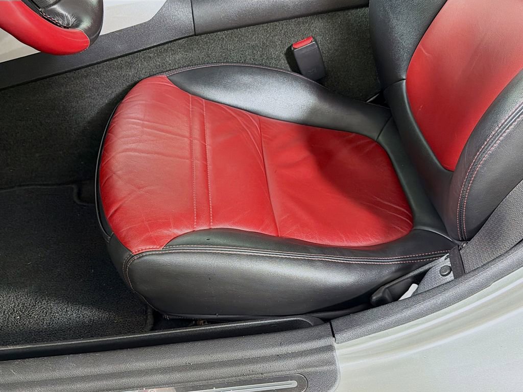 Used 2007 Saturn Sky Red Line RWD image 28
