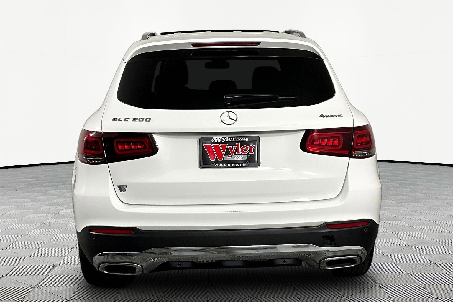 Used 2021 Mercedes-Benz GLC 300 4MATIC image 5