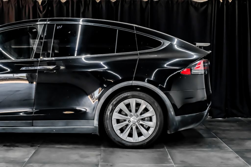 Used 2020 Tesla Model X Long Range AWD/4WD image 19