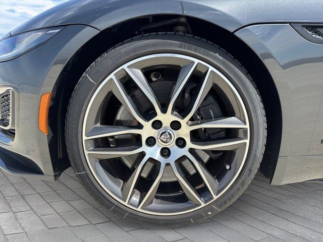 New 2024 Jaguar F-TYPE Coupe AWD image 9