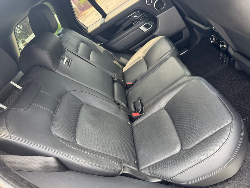 Used 2018 Land Rover Range Rover Supercharged AWD/4WD image 29