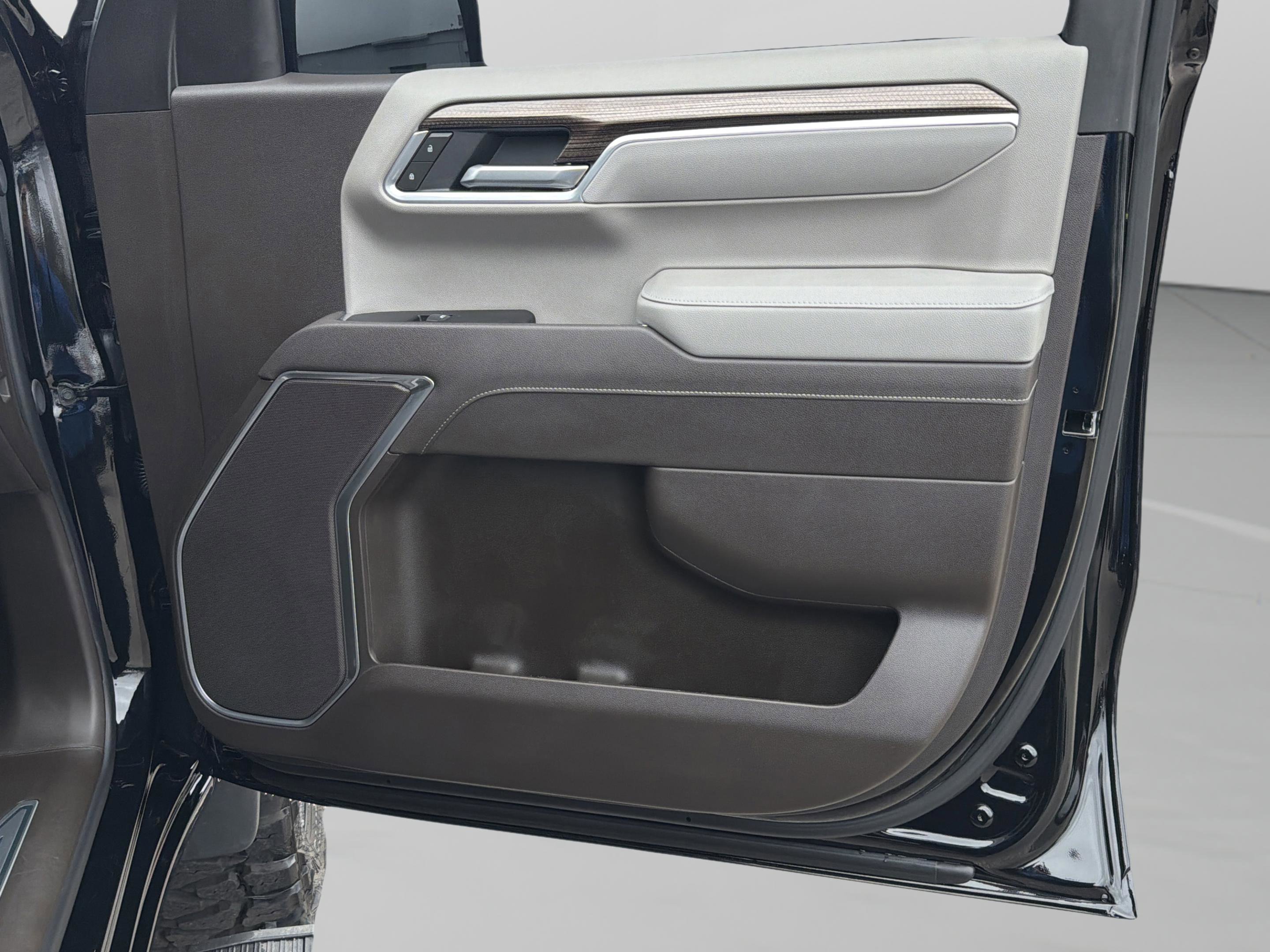 Used 2026 Chevrolet Silverado 1500 LT w/ All Star Edition Plus image 37