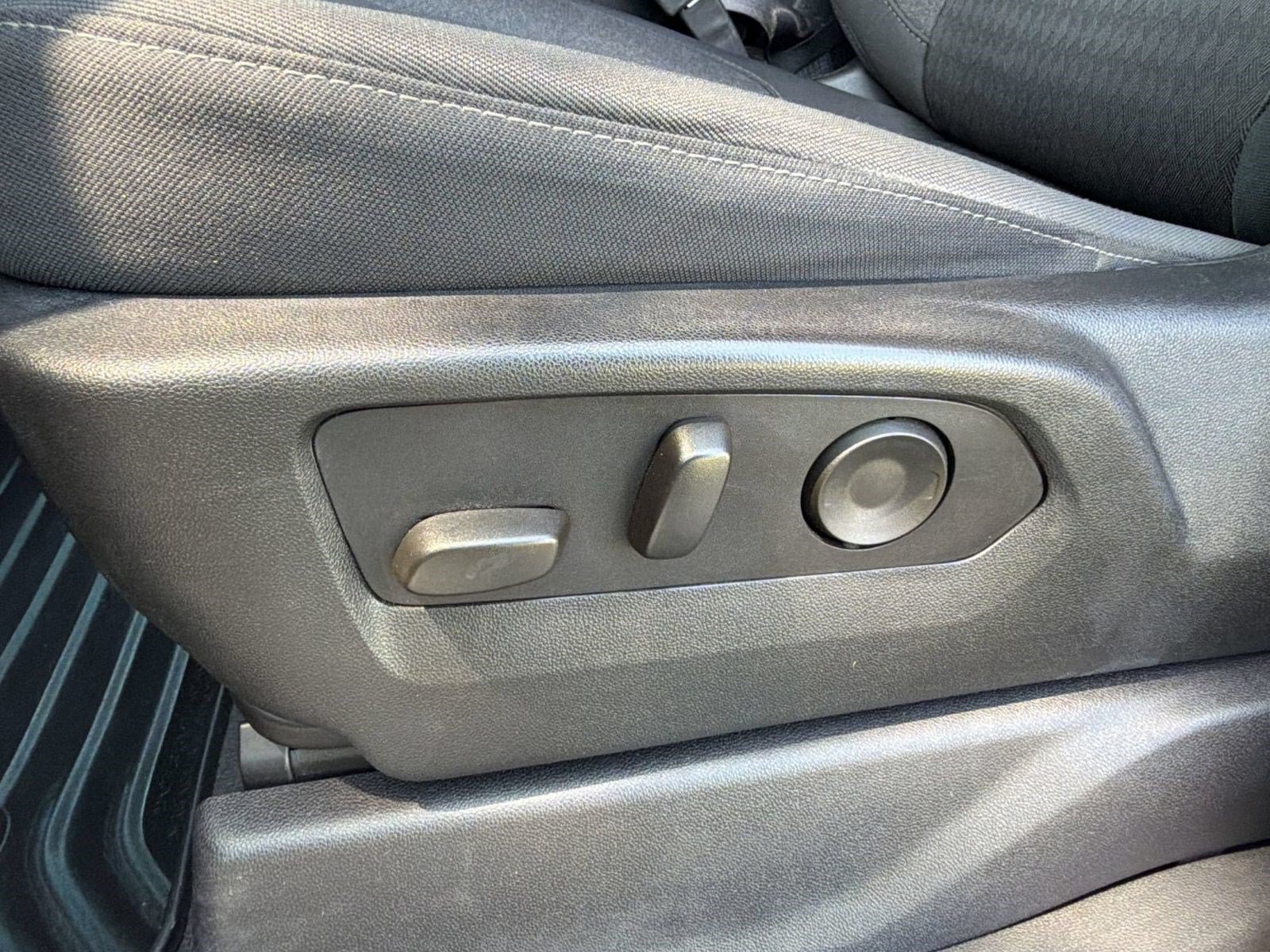 Certified 2024 Chevrolet Silverado 2500 Custom w/ Custom Value Package AWD/4WD image 14