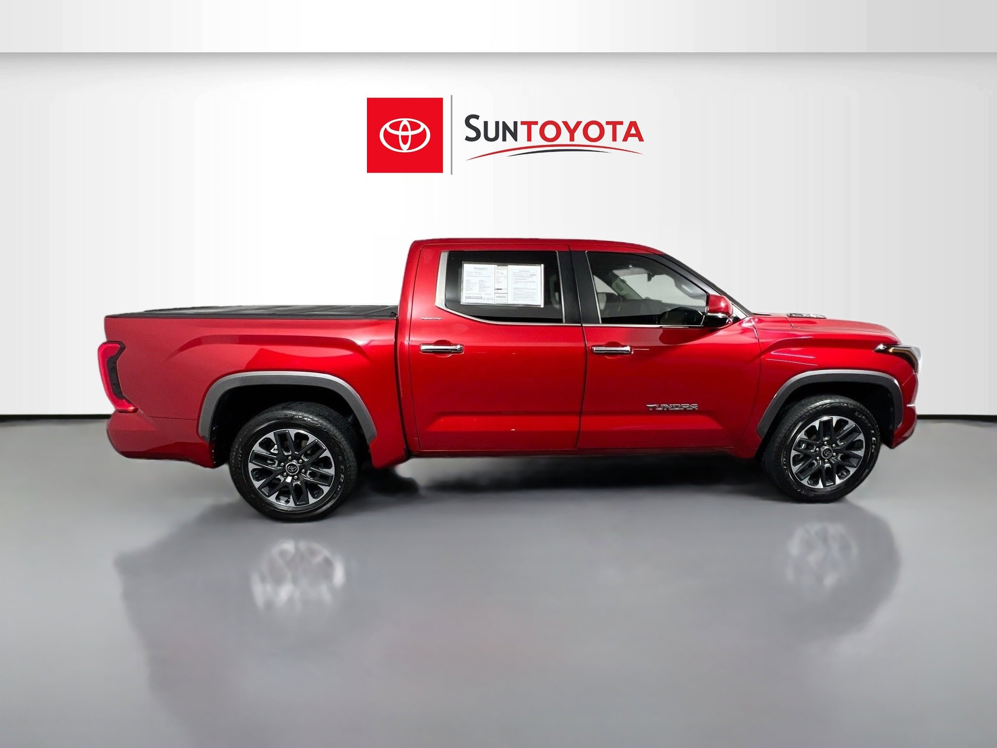 Used 2024 Toyota Tundra Limited image 2