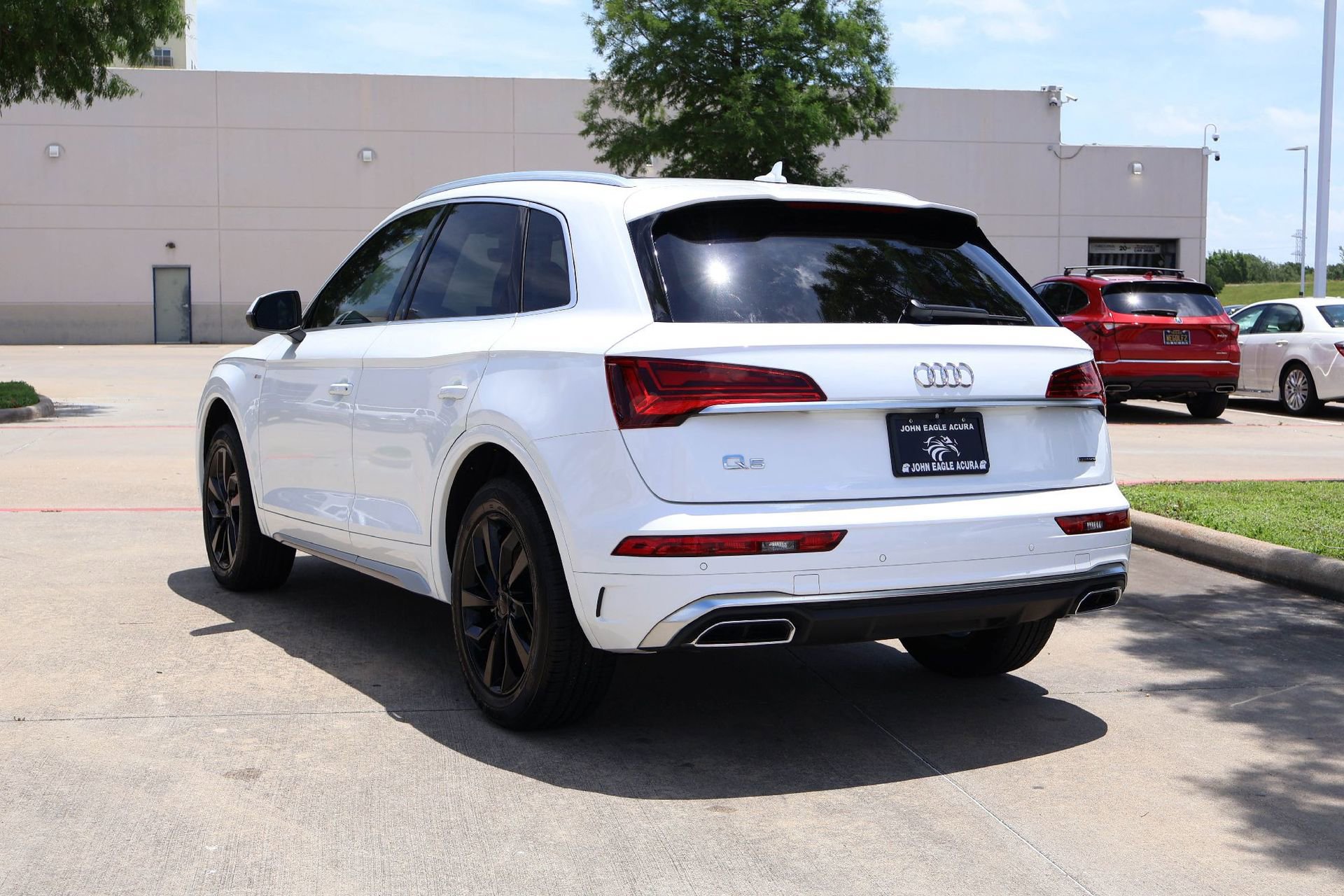 Used 2023 Audi Q5 2.0T Premium Plus w/ Premium Plus Package AWD/4WD image 4