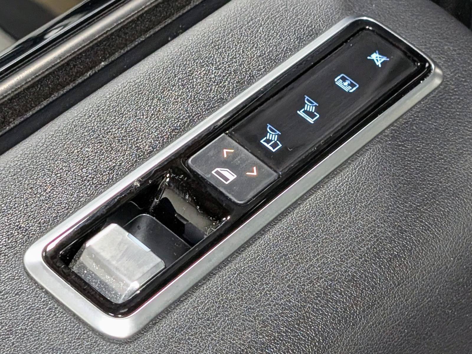 Used 2020 Land Rover Range Rover AWD/4WD image 18
